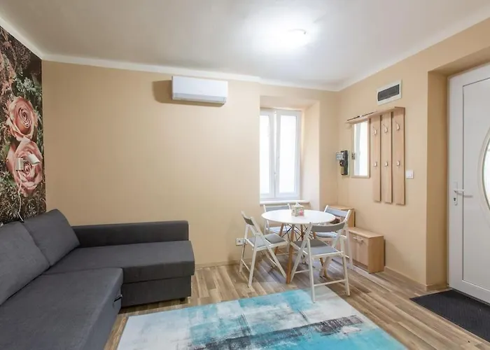 Belgian Style Apartment In The City Center